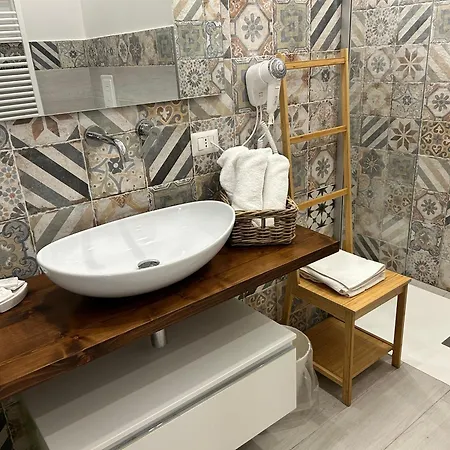 San Julian House Catania